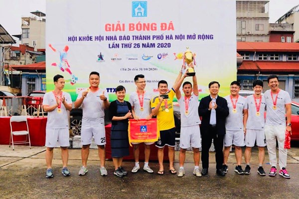 Đội bóng TTXVN vô địch Hội khỏe Hội Nhà báo Thành phố Hà Nội