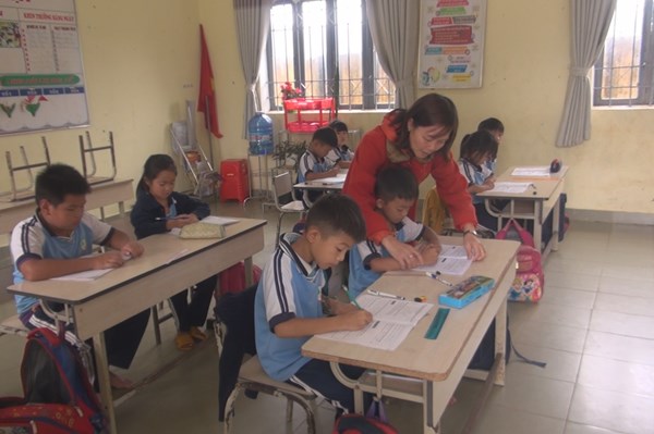 Lâm Đồng: Khởi sắc ở những buôn làng nhờ điện về