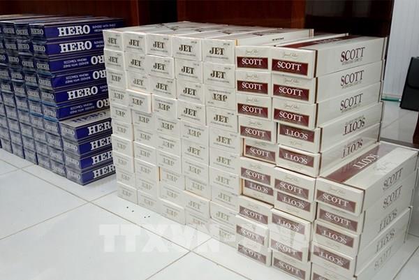 Phát hiện lượng lớn thuốc lá, tân dược nghi là hàng nhập lậu