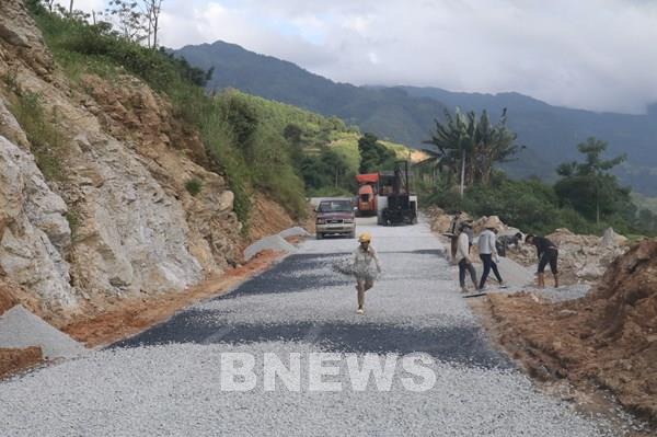 Cuối tháng 12 hoàn thành nâng cấp Quốc lộ 4 đoạn nối Hà Giang - Lào Cai