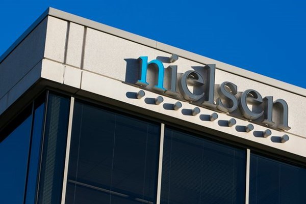 Nielsen Holdings bán chi nhánh bán lẻ cho Advent International
