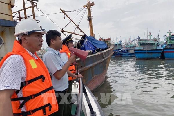 Bão số 10 suy yếu thành áp thấp nhiệt đới