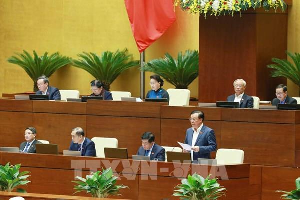 Phó Thủ tướng Vũ Đức Đam và 7 Bộ trưởng giải trình làm rõ các vấn đề đại biểu quan tâm