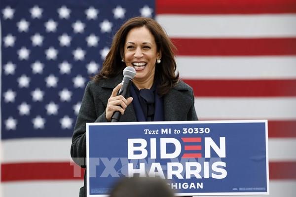Tuyên bố chiến thắng của "phó tướng" Kamala Harris truyền cảm hứng cho nữ giới