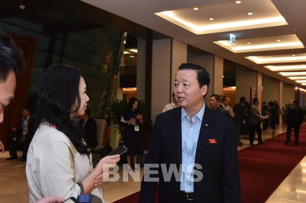 Hai Bộ trưởng chia sẻ về cấp “sổ hồng” cho bất động sản 