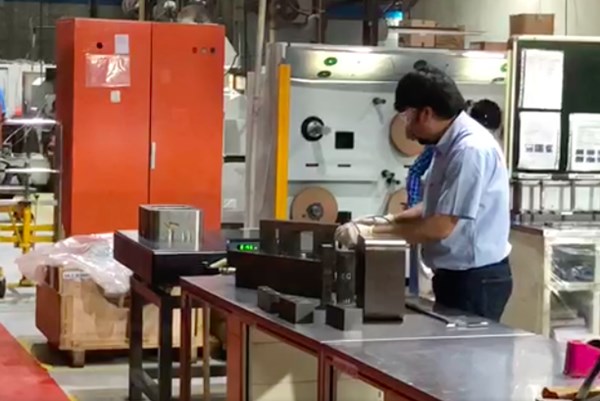 Số doanh nghiệp Nhật Bản đưa ra chương trình nghỉ hưu sớm tăng mạnh