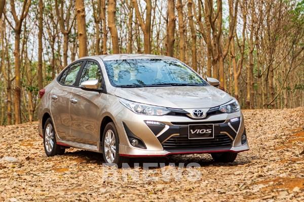 Bảng giá xe ô tô Toyota tháng 12/2020, khách mua xe được tăng bơm lốp điện tử