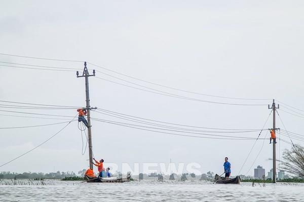 Các hồ thủy điện hạ mực nước để ứng phó với cơn bão số 13