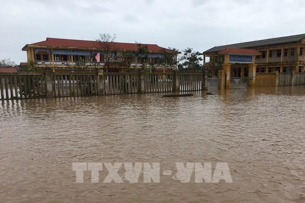 Nhiều nơi ở Thừa Thiên – Huế vẫn bị ngập úng nặng