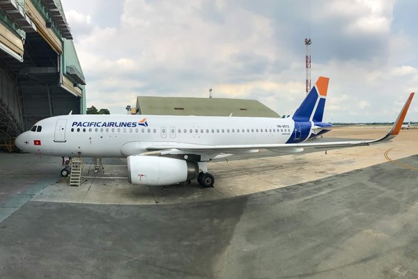 Tạm giữ một hành khách la hét có bom trên máy bay tại sân bay Nội Bài