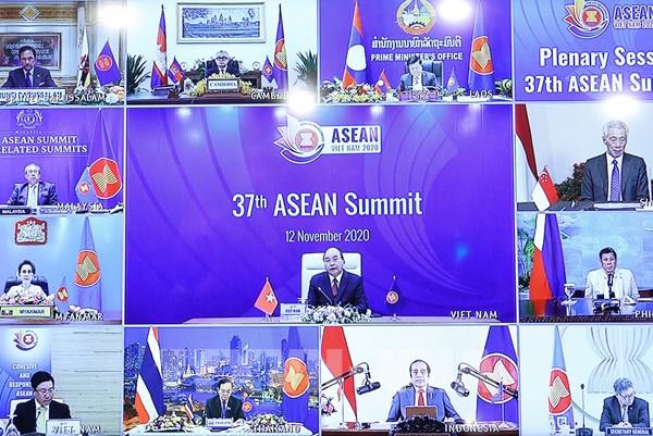 Năm ASEAN "khó khăn không chùn bước, thách thức chẳng sờn lòng"