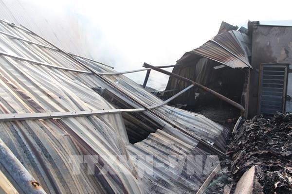 Bình Dương: Khống chế đám cháy tại căn nhà chứa nhiều phế liệu