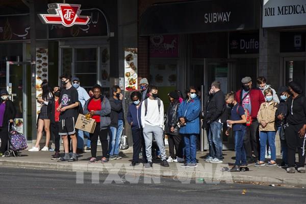 Kinh tế Canada có thể phải mang "vết sẹo" vĩnh viễn do dịch COVID-19