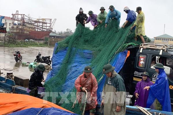 Quảng Trị di dời trên 35.000 người đến nơi an toàn tránh bão số 13