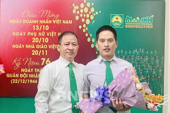 Lái xe taxi trả lại gần 600 triệu đồng cho khách hàng bỏ quên