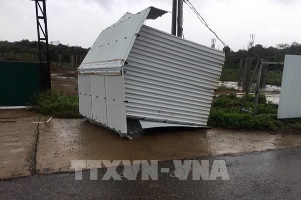 Bão số 13 gây thiệt hại lớn tại một số tỉnh miền Trung