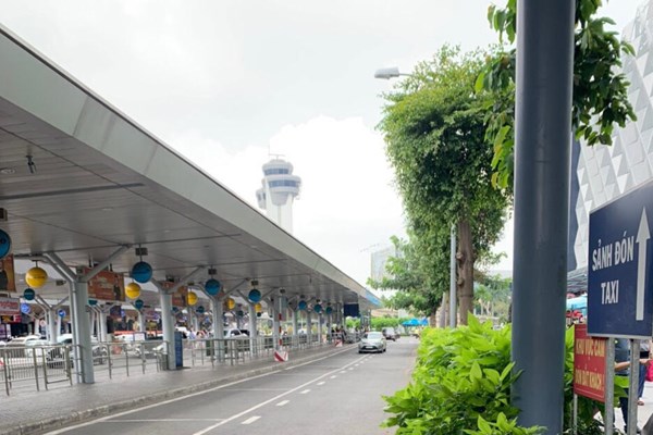 ​Cảng hàng không quốc tế Tân Sơn Nhất thông thoáng hơn sau phân làn 