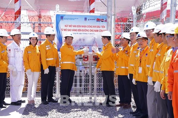Lễ đón dòng khí đầu tiên từ mỏ SV-ĐN đến đường ống Nam Côn Sơn 2