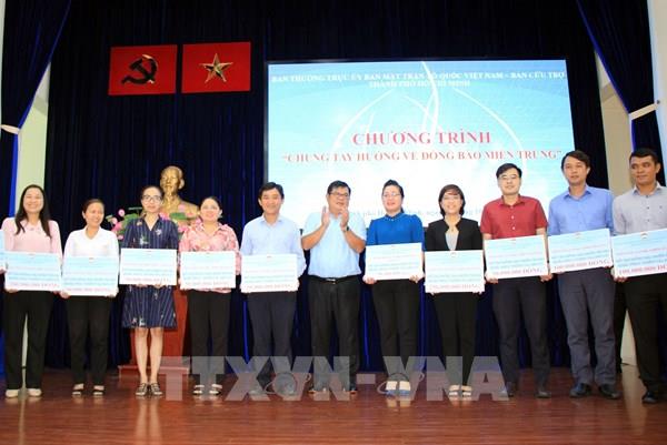 Tp. Hồ Chí Minh: Gần 100 tỷ đồng hỗ trợ đồng bào miền Trung, Tây Nguyên