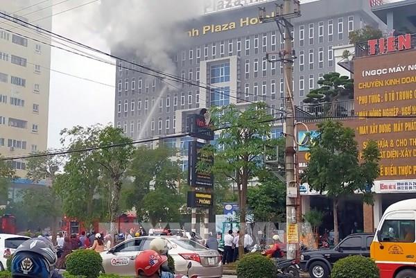Kịp thời dập tắt đám cháy tại khách sạn Vinh Plaza