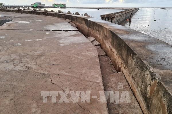 Tình trạng sạt lở nghiêm trọng bờ sông, bờ biển tại Bạc Liêu