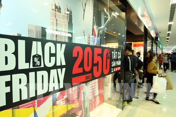 Các nhà bán lẻ Canada gặp khó khi Black Friday cận kề
