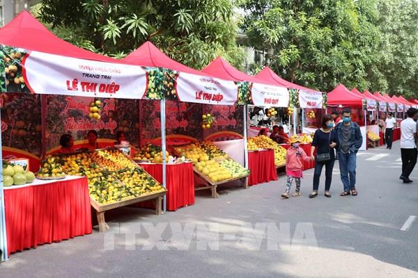Phiên chợ cam Hưng Yên: Kết nối tiêu thụ rộng khắp toàn quốc