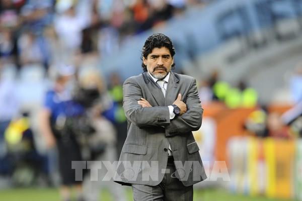 Huyền thoại bóng đá Diego Maradona qua đời