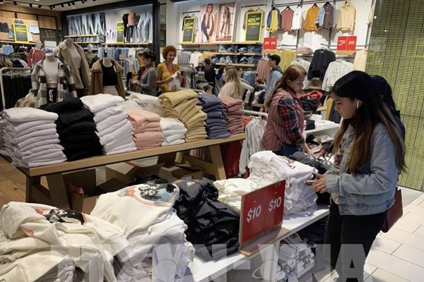 Doanh số bán trực tuyến ngày Black Friday tại Mỹ tăng kỷ lục