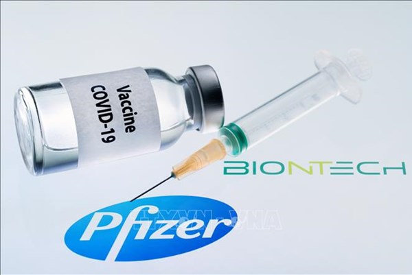 EU tăng liều chiết xuất của mỗi lọ vaccine COVID-19 để tiết kiệm chi phí
