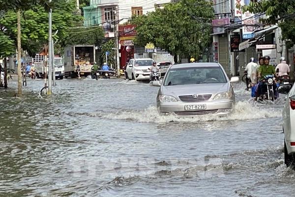 Ninh Thuận huy động lực lượng bơm nước tiêu úng