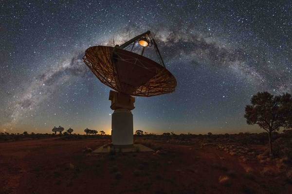 Australia lập bản đồ vũ trụ bằng kính viễn vọng vô tuyến