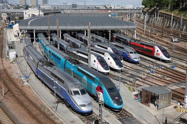 Pháp: Công ty điều hành đường sắt quốc gia SNCF có thể lỗ 5 tỷ euro
