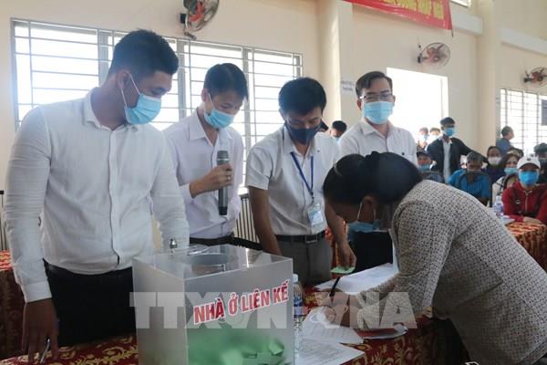 Gần 100 hộ dân đầu tiên bốc thăm nhận đất tái định cư dự án sân bay Long Thành