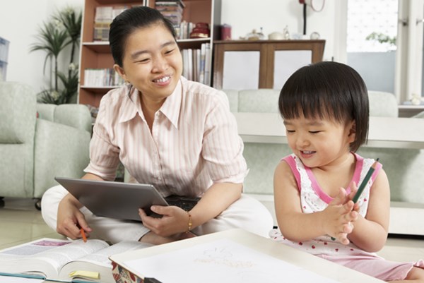 Nhật Bản sẽ miễn thuế với các khoản trợ cấp cho các gia đình sử dụng dịch vụ trông trẻ