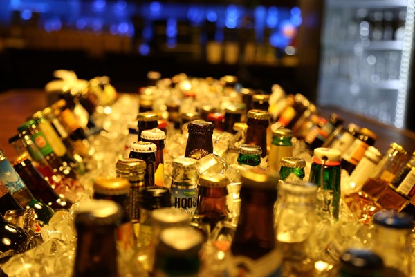 Hàn Quốc thông qua luật sửa đổi về khu vực cấm uống rượu, bia