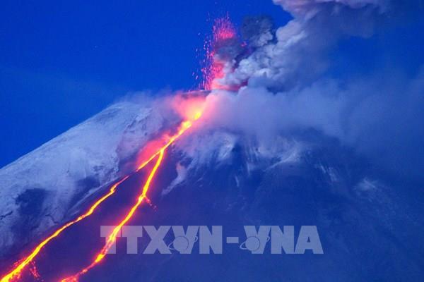 Nga: Núi lửa Kliuchevksoy bắt đầu phun trào dung nham
