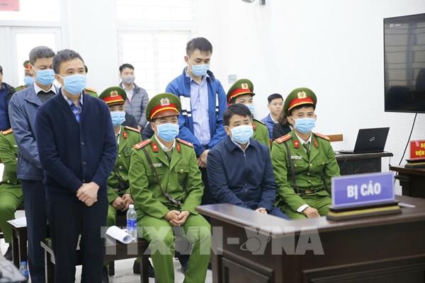 Tuyên phạt bị cáo Nguyễn Đức Chung 5 năm tù về tội “Chiếm đoạt tài liệu bí mật nhà nước”