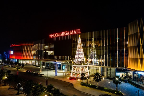 Vincom Retail trước cú hích từ thị trường bán lẻ