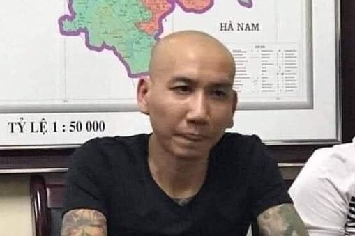 Đình chỉ xét xử “giang hồ mạng” Phú Lê