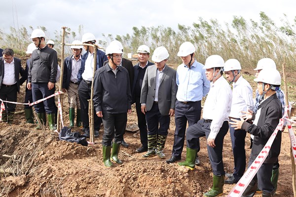 EVN đẩy nhanh tiến độ đường dây 500 kV mạch 3 tại Quảng Ngãi