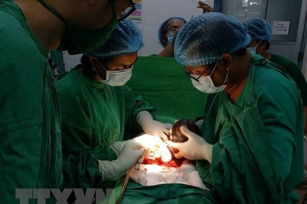 Thai nhi tự sản sinh kháng thể nếu mẹ mắc COVID-19