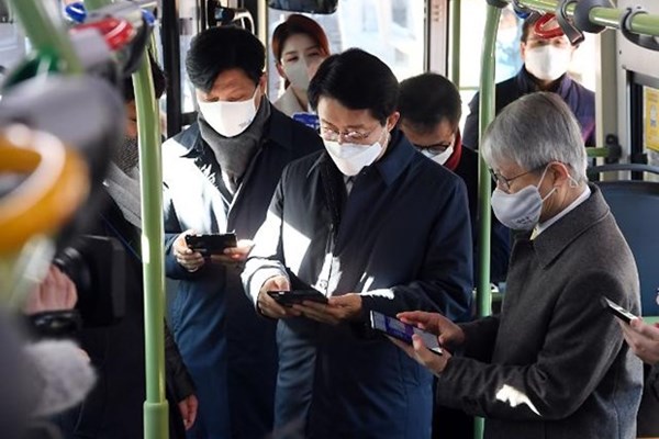 Quốc gia đầu tiên triển khai dịch vụ wifi xe buýt miễn phí trên toàn quốc