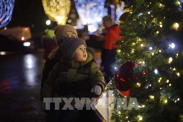 Trẻ em Nga vui đón Noel cùng ông già Tuyết
