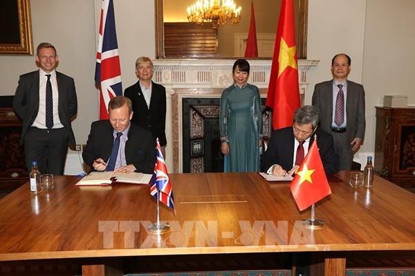 Phái viên Thương mại Thủ tướng Anh: UKVFTA mở tương lai tươi sáng trong quan hệ Anh-Việt