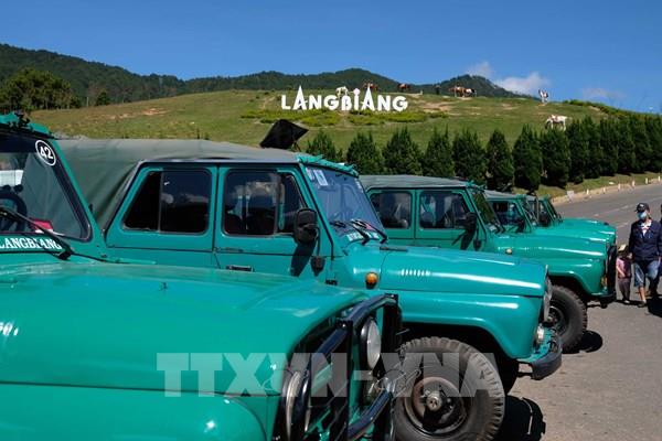 Lâm Đồng yêu cầu chấp hành nghiêm việc tạm dừng xe U-Oát chở khách lên Lang Biang