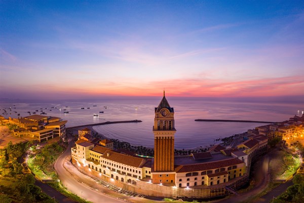 Phát triển thành phố Phú Quốc - Bài 1: Du lịch là ngành kinh tế chủ lực