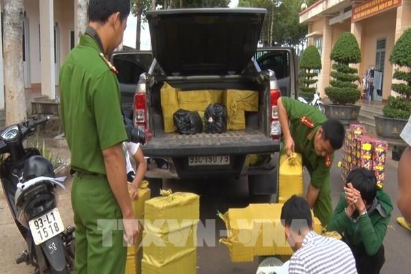 Bắt giữ nhiều vụ vận chuyển hàng cấm tại khu vực biên giới