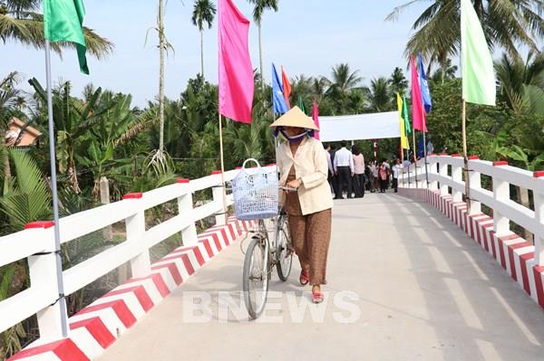 Bến Tre giao 8 công trình an sinh xã hội cho người dân