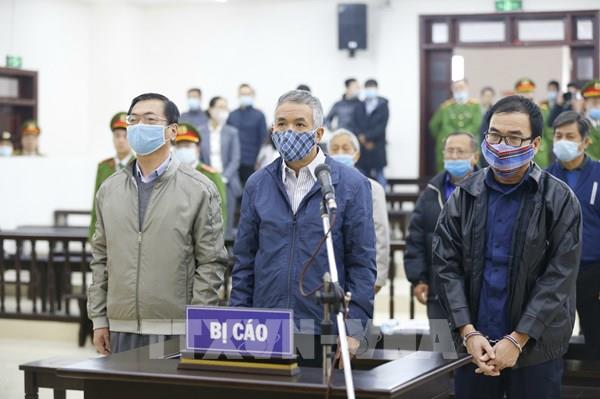 Xét xử Vũ Huy Hoàng và đồng phạm: Hoãn phiên tòa do vắng mặt 3 bị cáo
